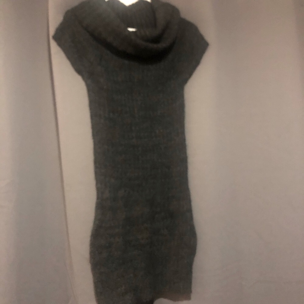Gorgeous🖤 SWS Black Dark Gray Summer LT Sweater Mint Turtleneck🖤 - Picture 1 of 4